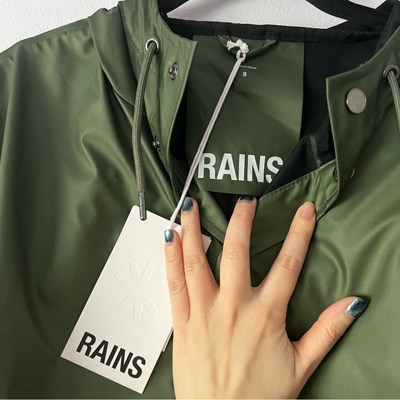 NWT Rains Unisex Long Evergreen Rain Jacket Small - Picture 11 of 15